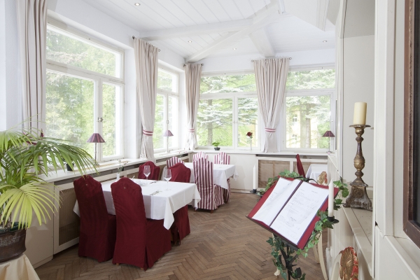 Hotel Weißes Schloß (Heringsdorf)